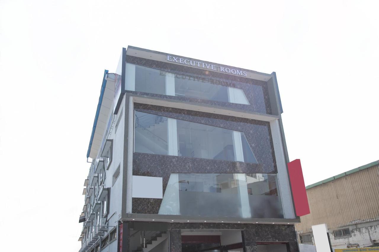Oyo 11097 Hotel Grand Arabian Bengaluru Zewnętrze zdjęcie