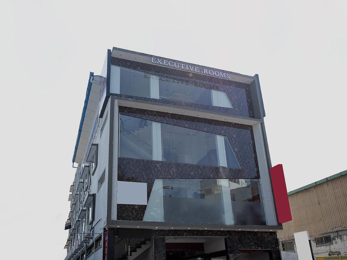 Oyo 11097 Hotel Grand Arabian Bengaluru Zewnętrze zdjęcie