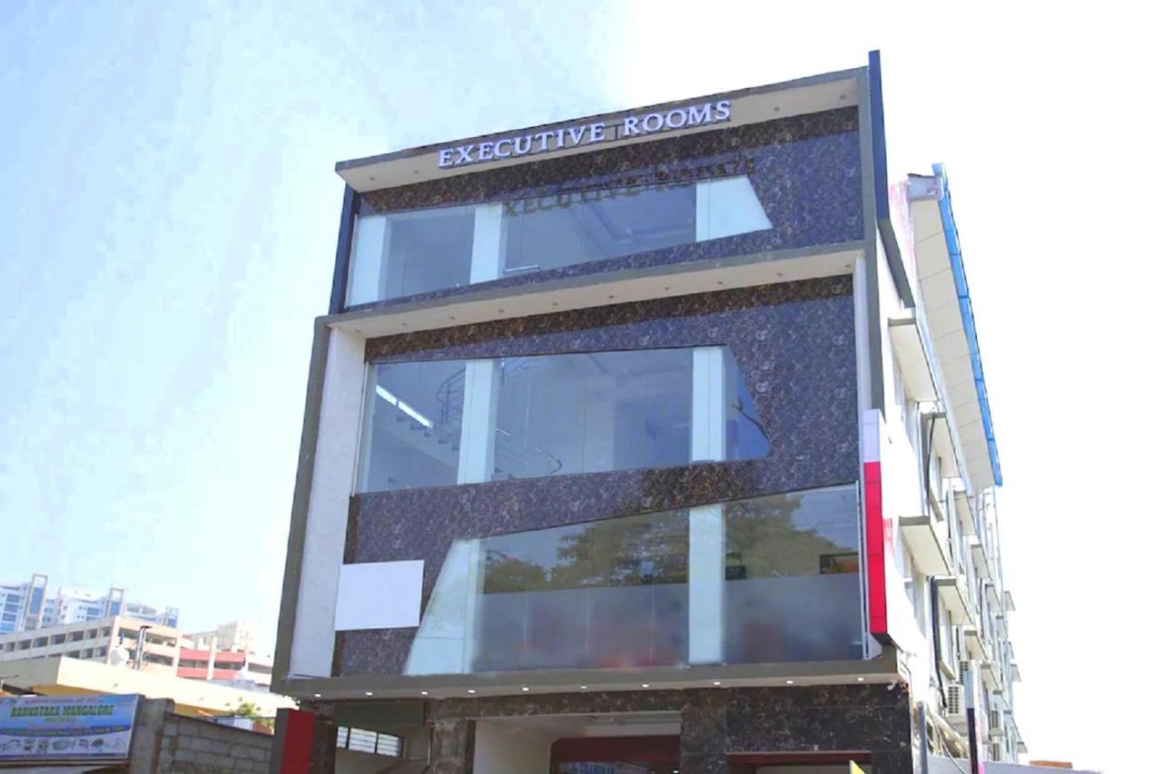 Oyo 11097 Hotel Grand Arabian Bengaluru Zewnętrze zdjęcie
